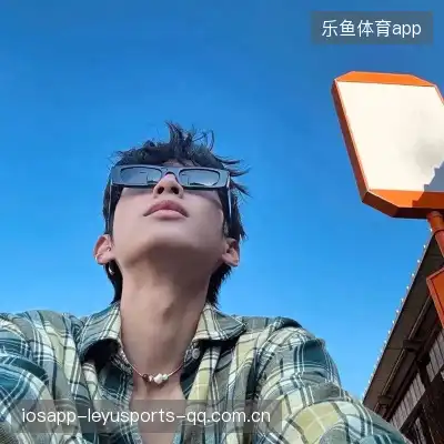 黄婧茵